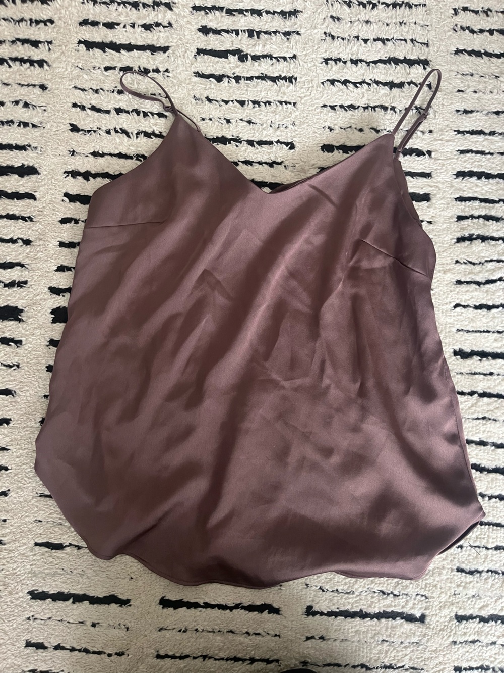 Dynamite Satin V-Neck Cami in Mauve Brown
